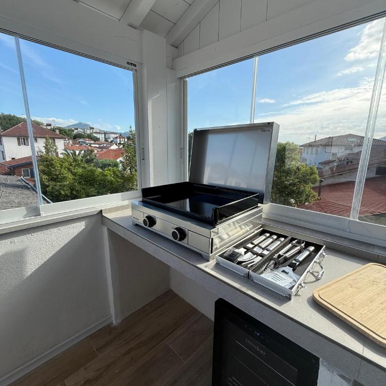 Le Loft Basque Hendaye - Terrasse cuisine 36m2 - clim - Appartement 3 Chambres - 84