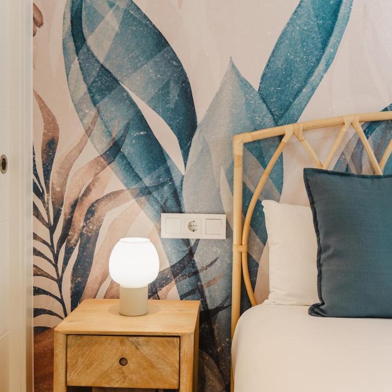 Iceberg Suites - Boutique Apartment with AC and Pool - Apartment - 2