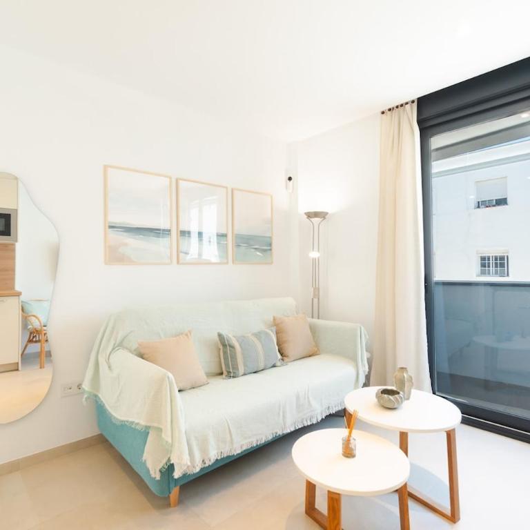 Iceberg Suites - Boutique Apartment with AC and Pool - Apartment - 6