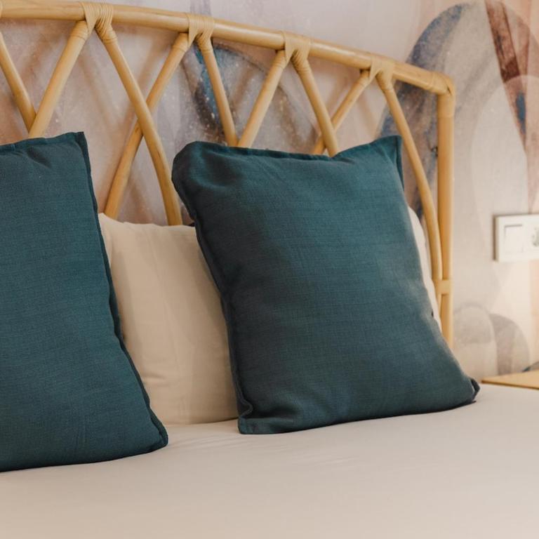 Iceberg Suites - Boutique Apartment with AC and Pool - Apartment - 19