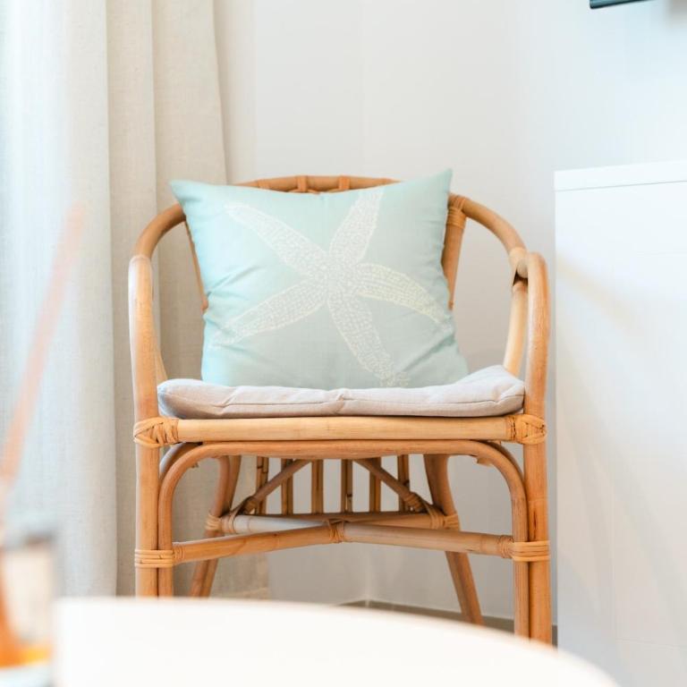 Iceberg Suites - Boutique Apartment with AC and Pool - Apartment - 25