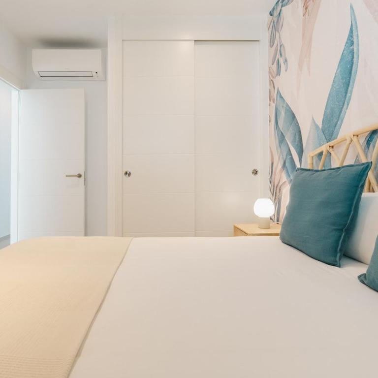 Iceberg Suites - Boutique Apartment with AC and Pool - Apartment - 28