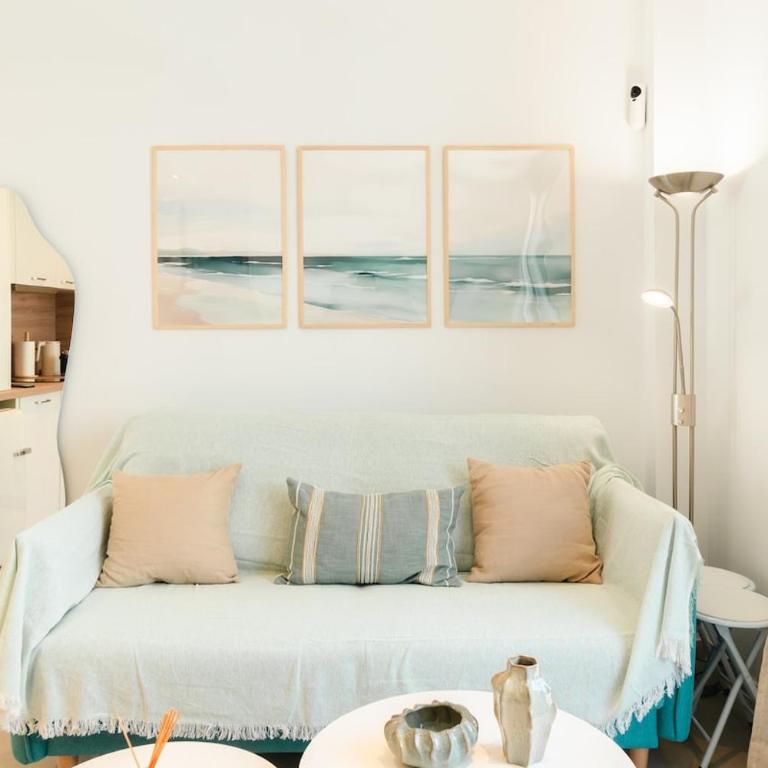Iceberg Suites - Boutique Apartment with AC and Pool - Apartment - 30