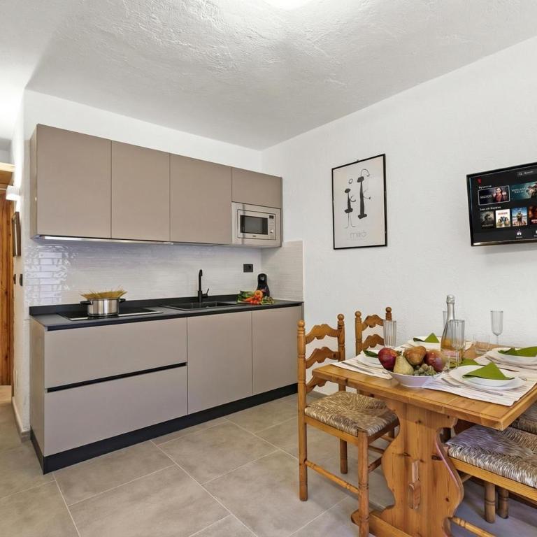 Rochebrune Apartments in Ski Resort - Appartement avec Balcon - 1