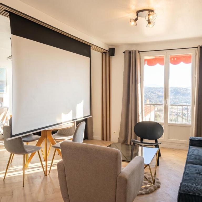 Appartement avec vue sur Grasse et home cinéma - One-Bedroom Apartment - 1