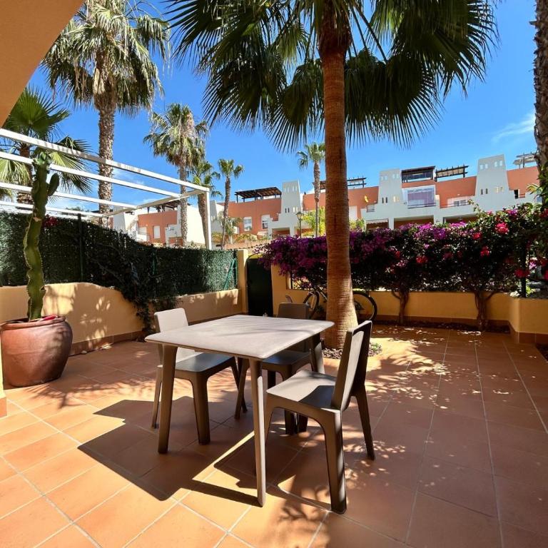 Paraíso Vera Playa Bajo reformado Terraza acristalada Jardines Piscina 2 min Playa RA838 - Appartement 2 Chambres - 6