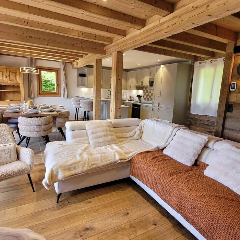 Magnifique chalet 4 chambres aux Gets, vue imprenable - FR-1-598-194 - Chalet - 1