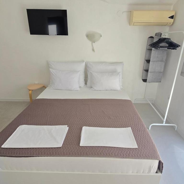 Vele House Walk to Beach - Triple Room with Sea View - 7