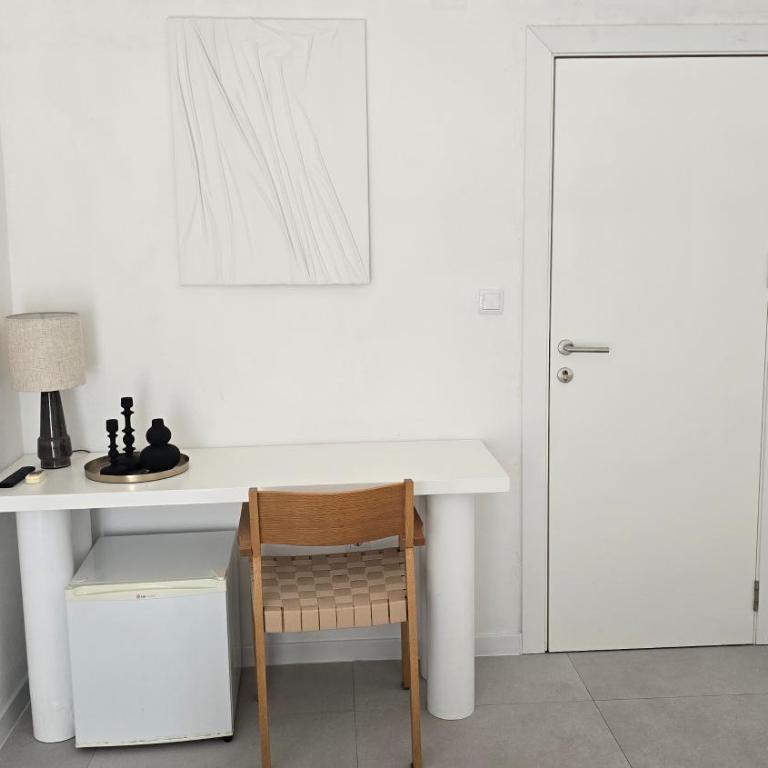 Vele House Walk to Beach - Triple Room with Sea View - 6