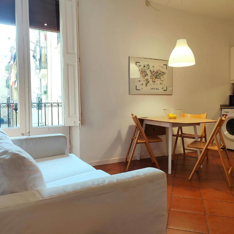 Cute 1 bedroom apt. Super central location. R.K - Apartamento - 17