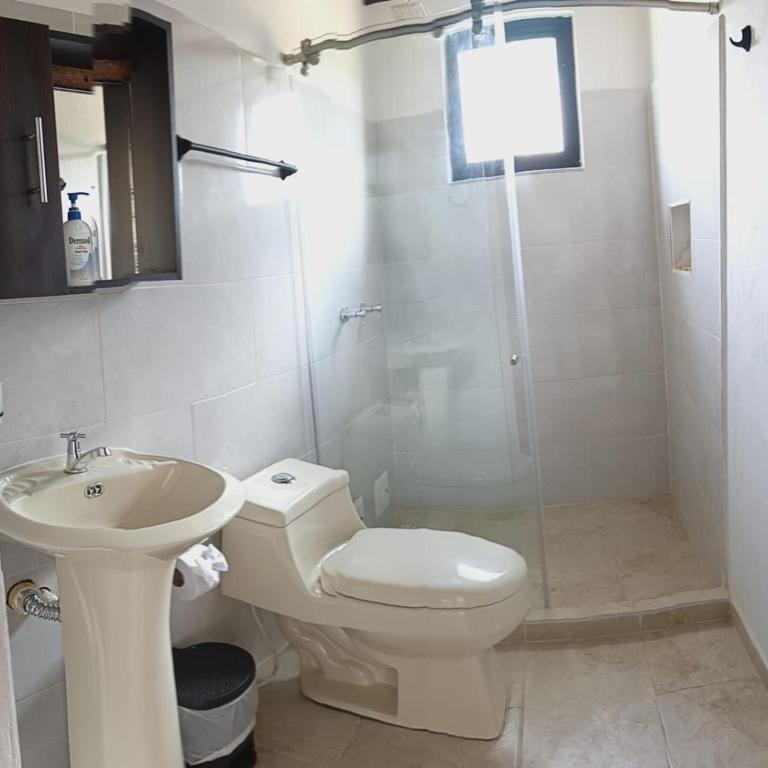 El Eden - Apartamento de 3 dormitorios con balcón - 10