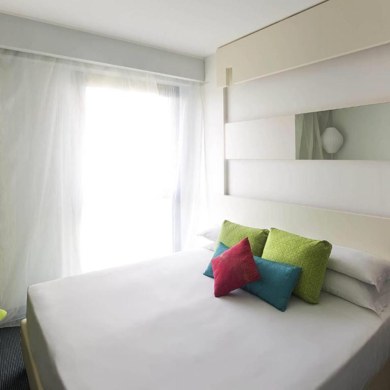 Ibis Styles Roma Eur - Camera Matrimoniale Superior - 4