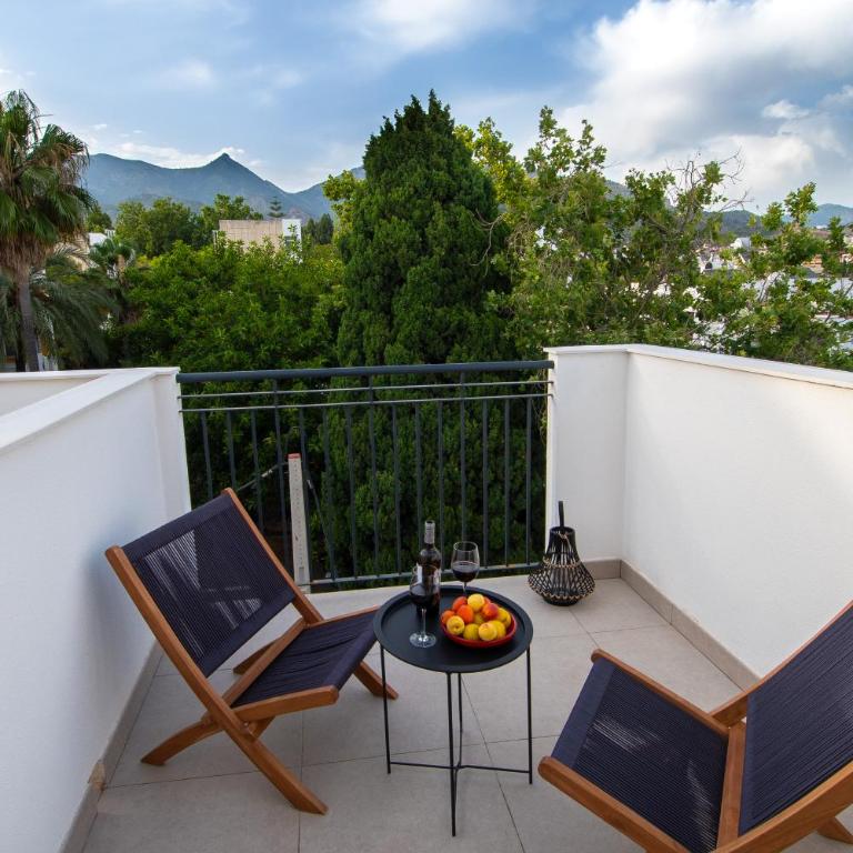 Luz House Marbella Hostal - Chambre Double Deluxe avec Balcon - Vue sur Mer - 3