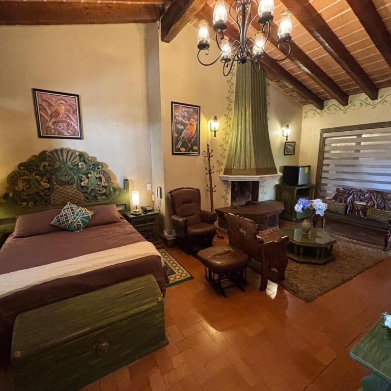 Colonial Mansion - Groups -Pool, Theater, Gym and more - Villa - 18