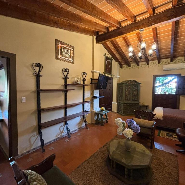 Colonial Mansion - Groups -Pool, Theater, Gym and more - Villa - 22