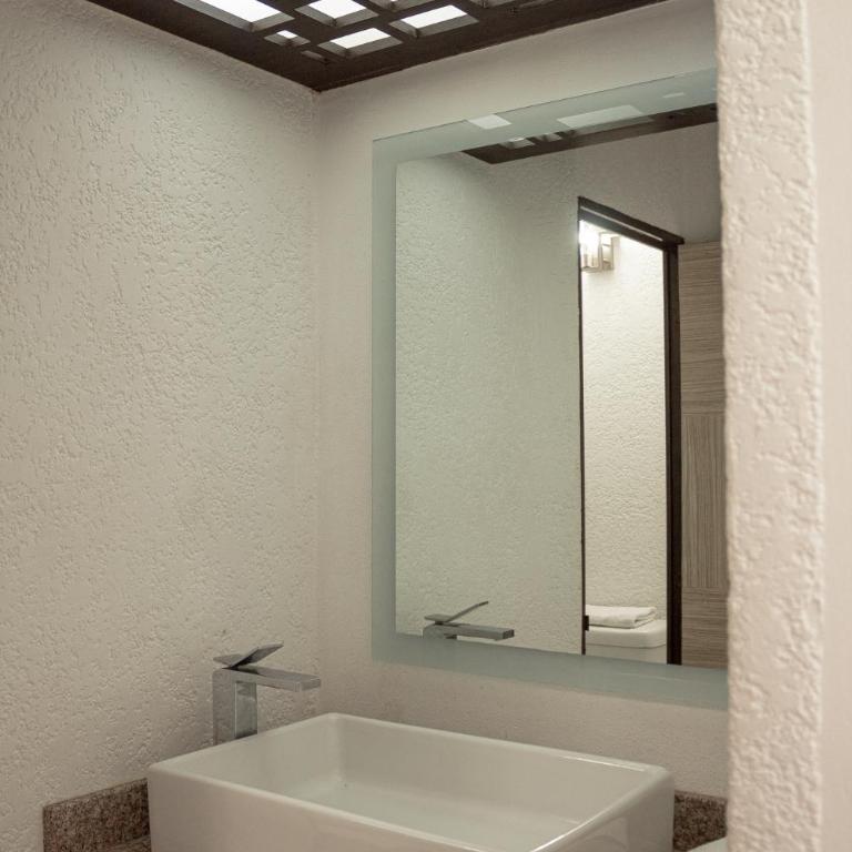 Hotel Paseo de la Presa - Superior Quadruple Room - 4