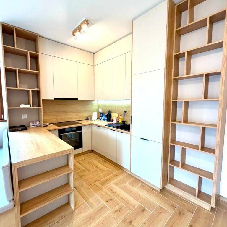 Azure Terrace Residence in Tivat with Sea View - Deluxe Double Room - 4