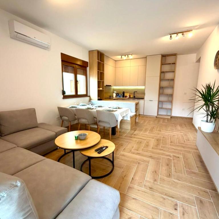 Azure Terrace Residence in Tivat with Sea View - Deluxe Double Room - 13