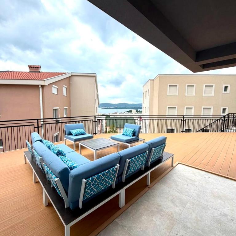 Azure Terrace Residence in Tivat with Sea View - Deluxe Double Room - 15