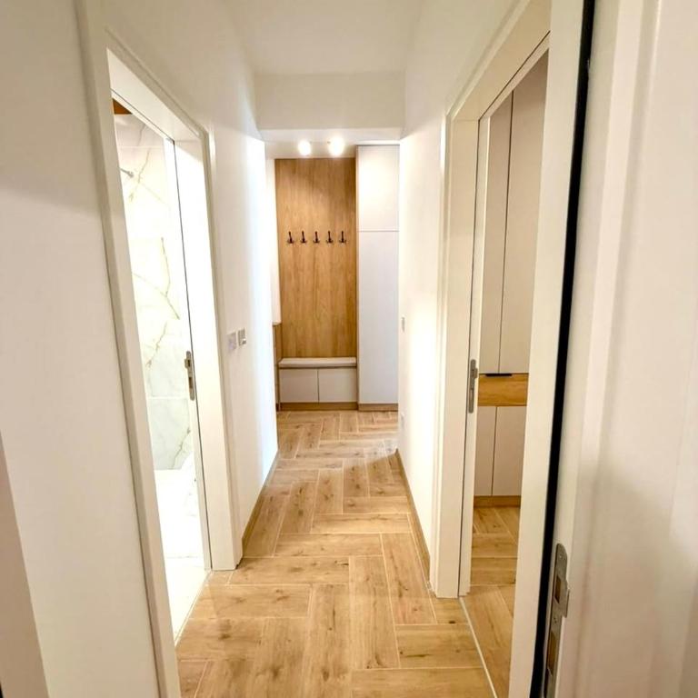 Azure Terrace Residence in Tivat with Sea View - Deluxe Double Room - 23