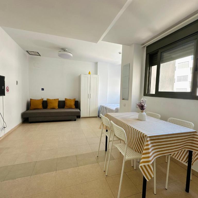 Apartamento con piscina, temporada - Apartamento de 1 dormitorio - 3