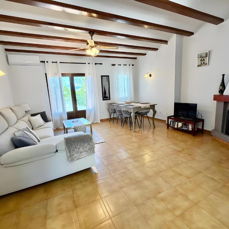 Casa Adosada Villa Rivera - Three-Bedroom House - 37