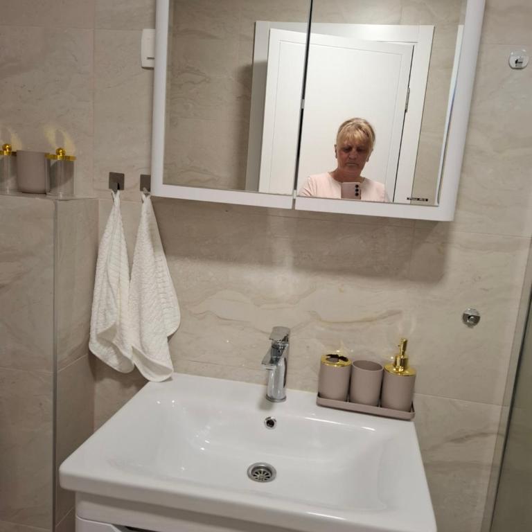 Ksenia - Apartman sa 1 Spavaćom Sobom - 16