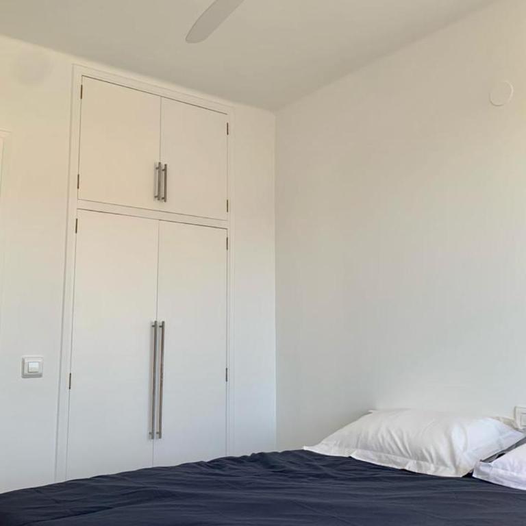 Korinto - Three-Bedroom Apartment - 9