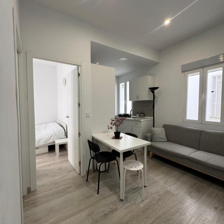 Best Located Renewed Apartment - Two-Bedroom Apartment - 2