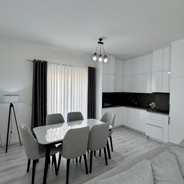 Apartment Vista - Two-Bedroom Apartment - 8