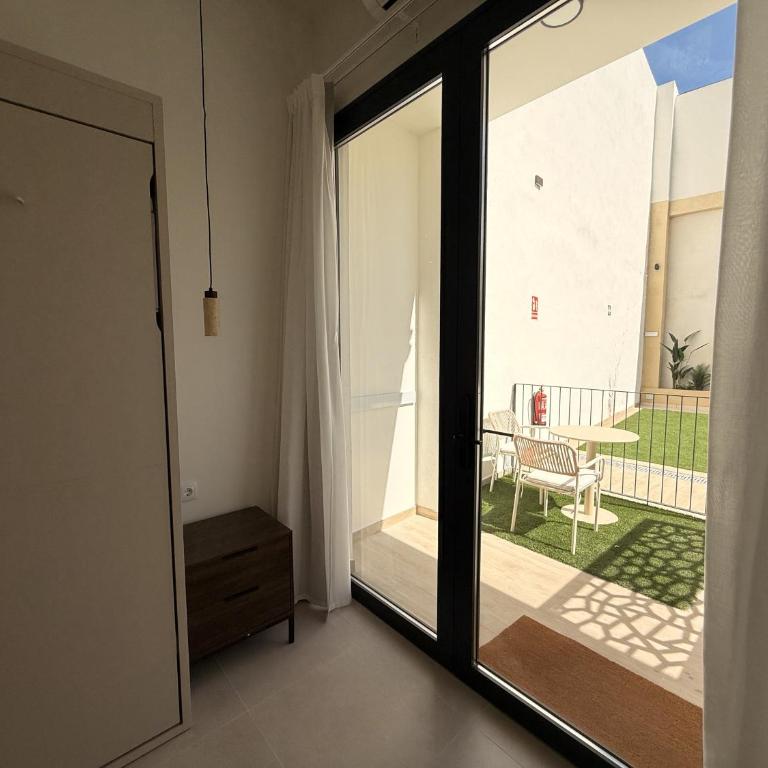 Maritime Coliving Valencia - Studio with Terrace - 7
