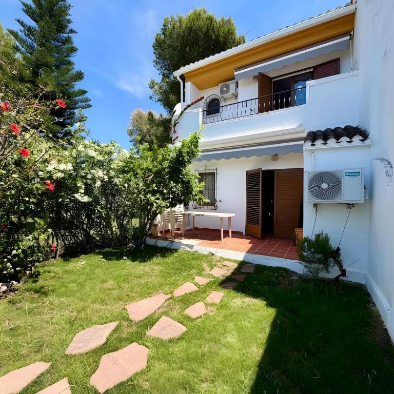 Casa Adosada Villa Rivera - Three-Bedroom House - 17