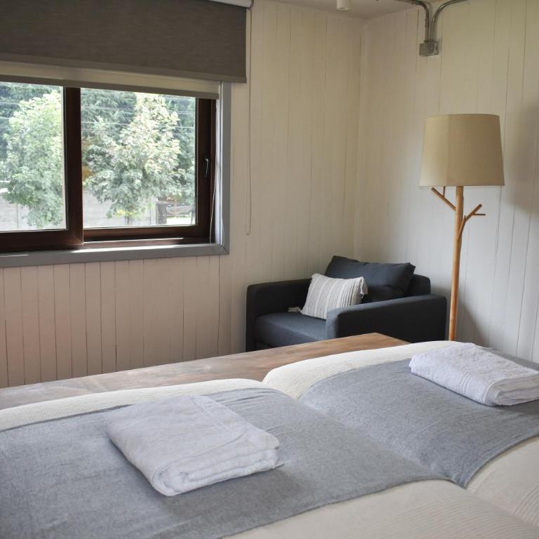 Casa Curacautin hostel - Twin Room with Shared Bathroom - 1