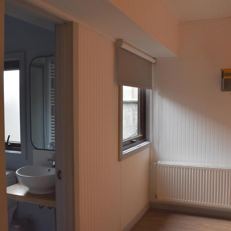 Casa Curacautin hostel - Triple Room with Private Bathroom - 3