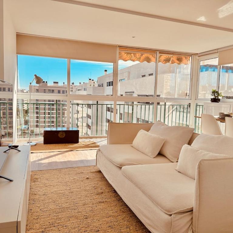 Modern apartment in San Juan Playa, Alicante, with pool - Two-Bedroom Apartment - 14