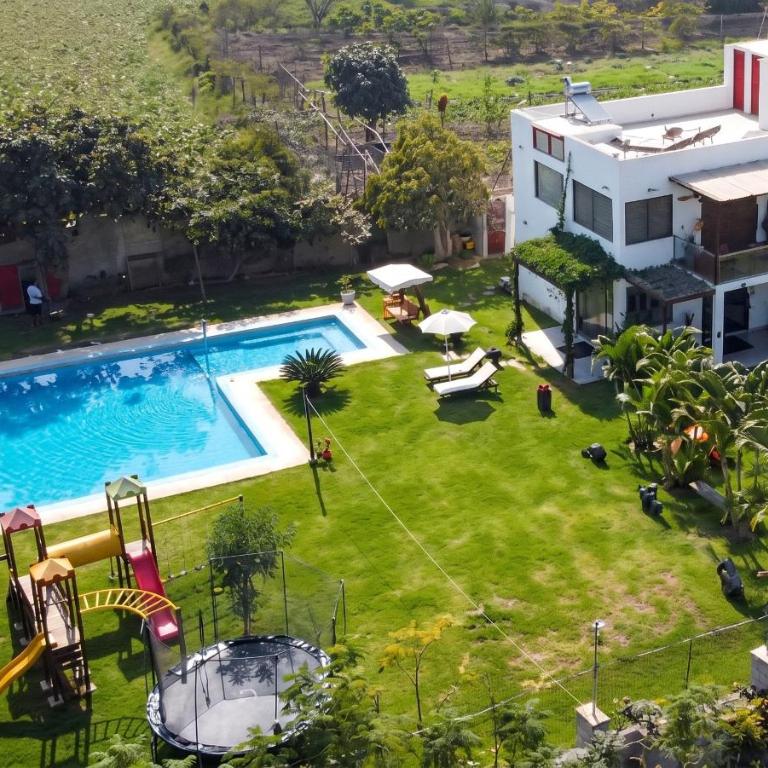 Bungalow en La Estancia de Lunahuaná - Three-Bedroom Apartment - 1
