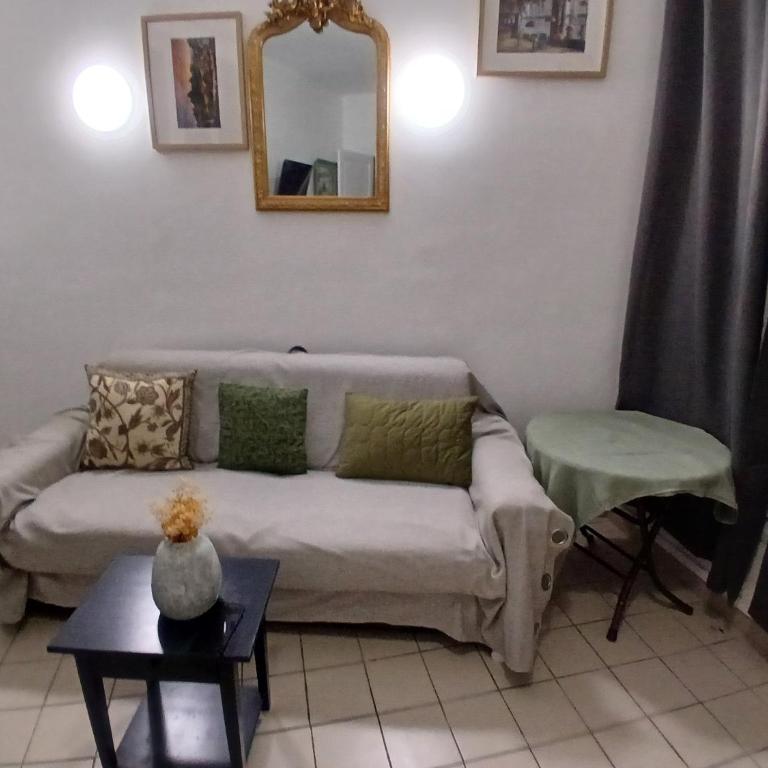 Gorgeous appartement,gare Montparnasse 1 minute,5 minute Eiffel tour and Louvre meusm ,amusing place - Appartement 1 Chambre - 12