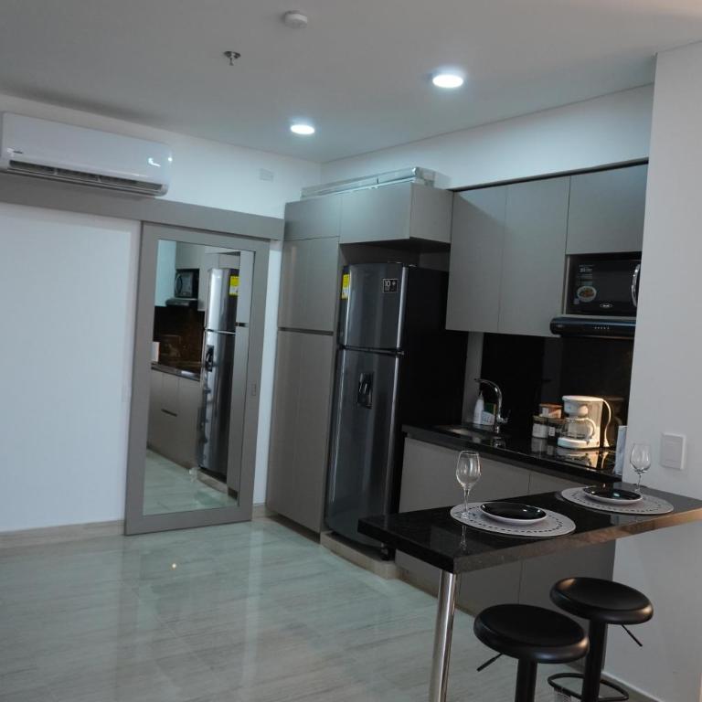 Luxury Viewpoint from your LOFT near the airport - One-Bedroom Apartment - 3