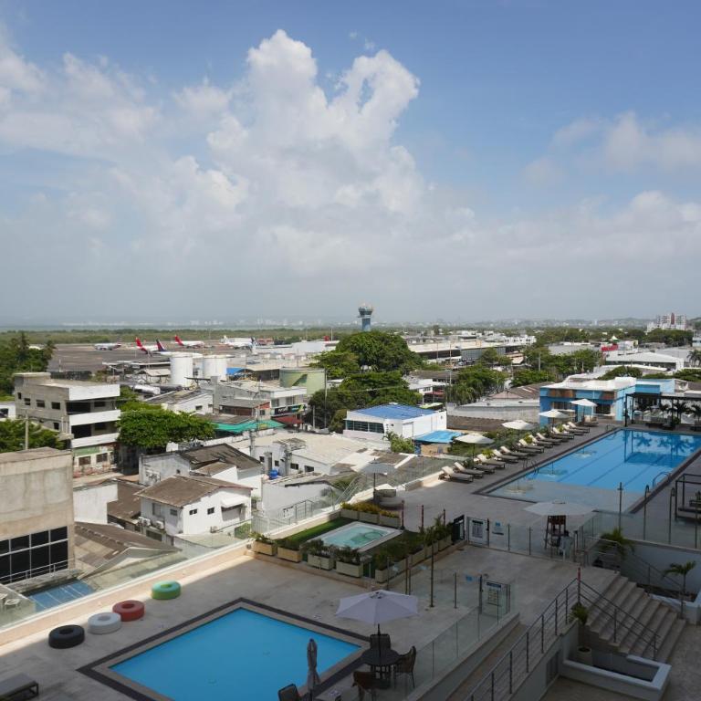 Luxury Viewpoint from your LOFT near the airport - One-Bedroom Apartment - 10