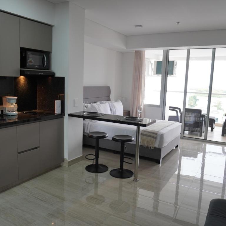 Luxury Viewpoint from your LOFT near the airport - One-Bedroom Apartment - 21
