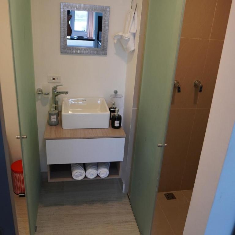 Luxury Viewpoint from your LOFT near the airport - One-Bedroom Apartment - 22