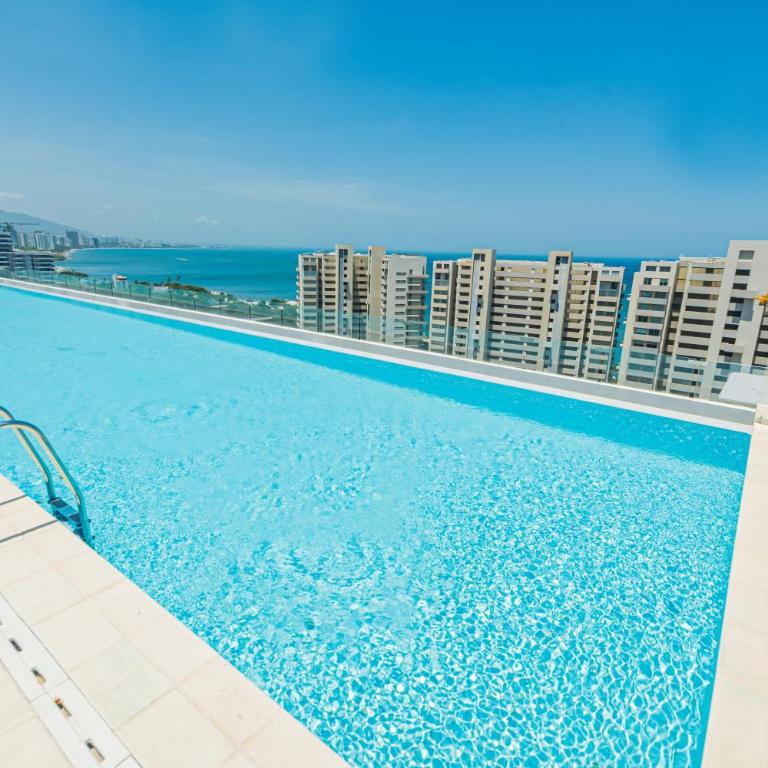NEW!! Family-Friendly Modern 2BR/2BA • Steps to Beach - Two-Bedroom Apartment with Ocean View - 2