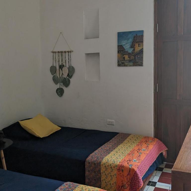 Old City 2-bedroom 2-bath apartment - Two-Bedroom Apartment - 7