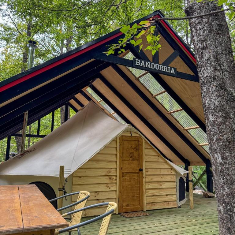 Casa del Árbol - Glamping - Double Room with Park View - 8
