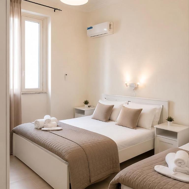 Home Stella Palermo - Triple Room with Private Bathroom - 1