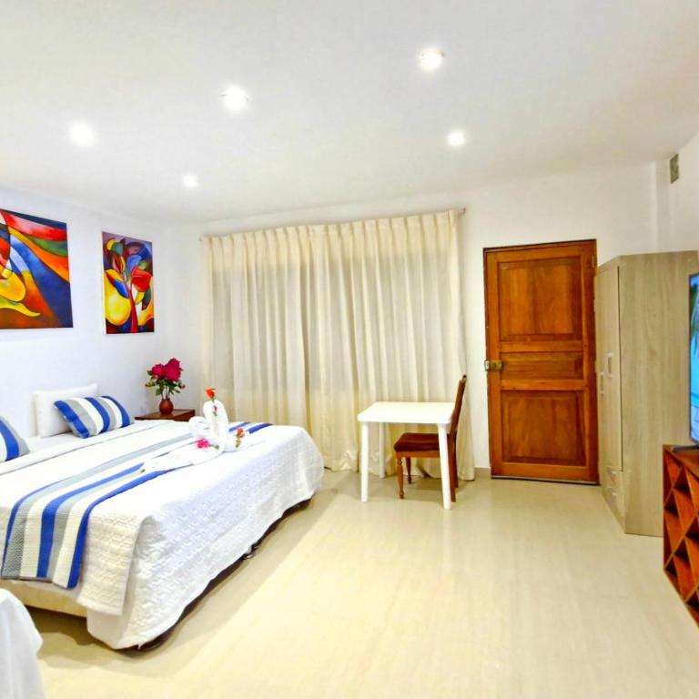 Edelmon't Beach - Deluxe King Room - 26