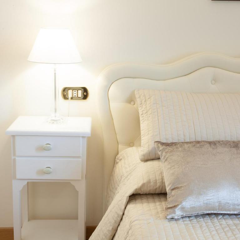 InnsideRome - Camera Matrimoniale Deluxe con 1 Letto Supplementare - 5