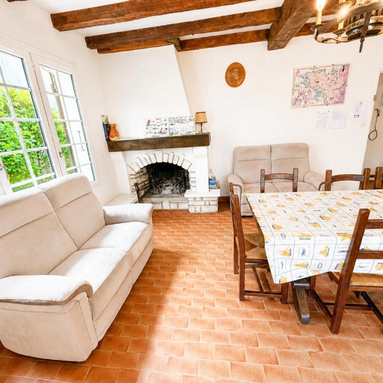 Maison familiale avec jardin clos, à 400m de la plage et proche commerces, La Tranche-sur-Mer - FR-1-22-235 - Casa de vacaciones (6 adultos) - 5