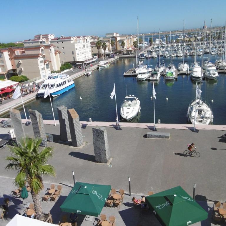 Studio Coquet 2 Pers au Cœur de Gruissan - FR-1-796-108 - Appartement - 12
