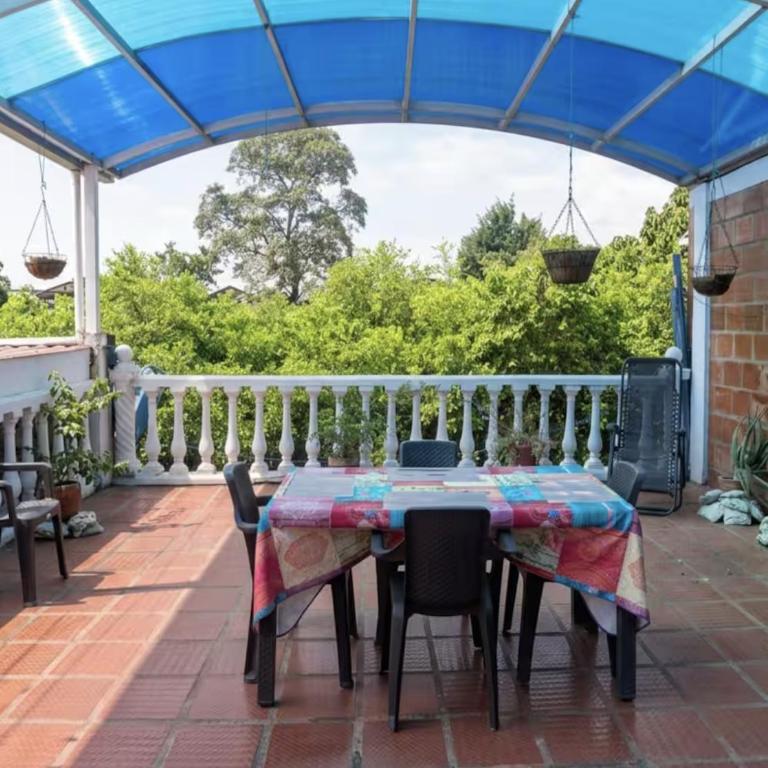 Alma Cali House - Three-Bedroom House - 8